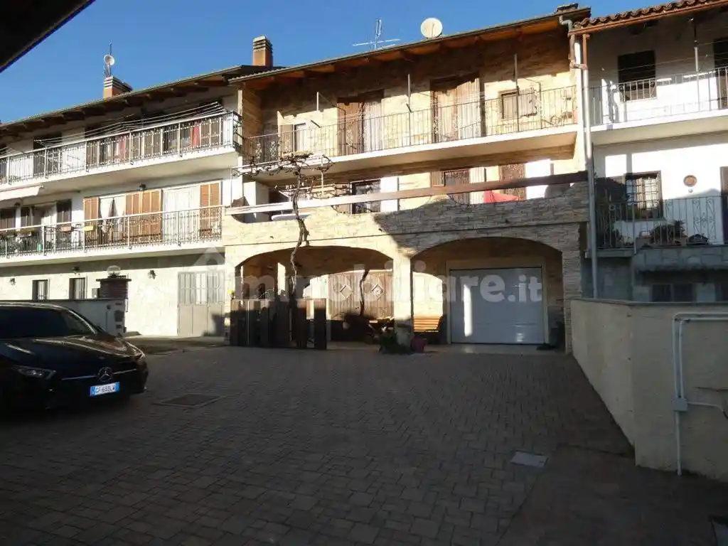 Rustico - Casale in vendita a Cumiana