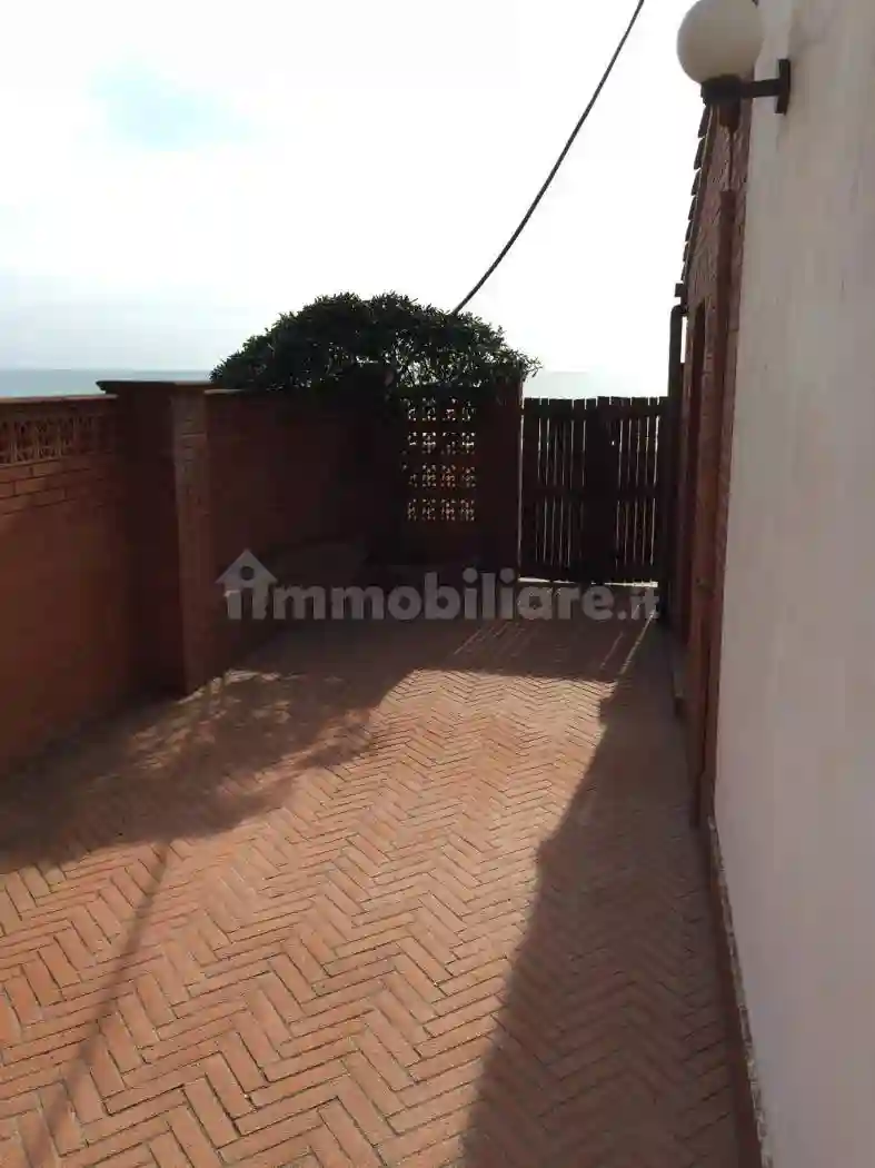 Villa bifamiliare Lungomare delle Sirene 69a, Torvaianica - Centro, Pomezia - foto 4