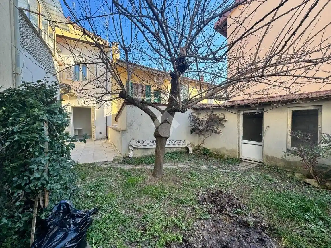 Casa indipendente in vendita a Capraia e Limite