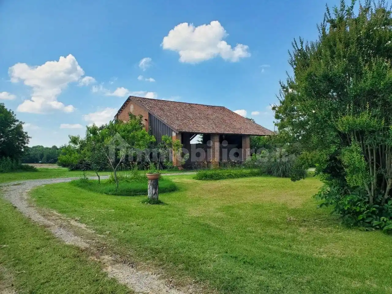 Rustico - Casale in vendita a Gazzola