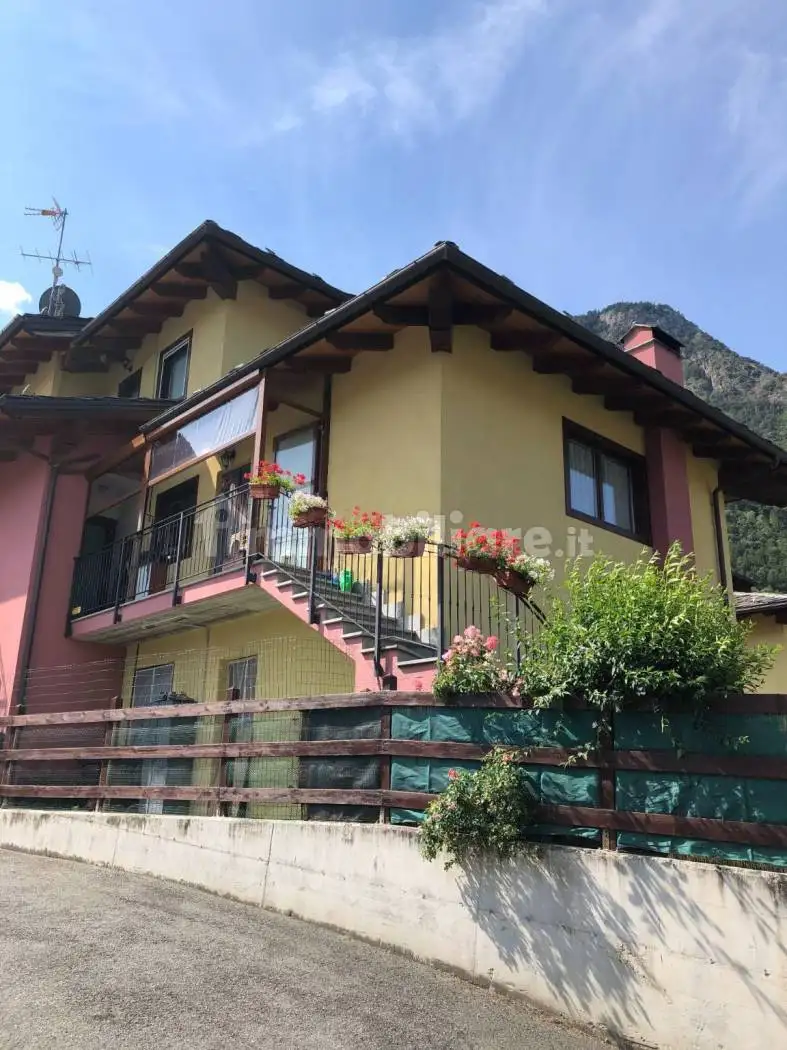 Appartamento in vendita a Fénis