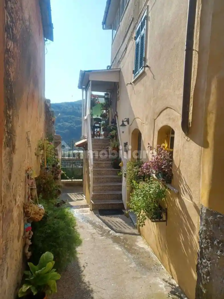 Casa indipendente in vendita a Lerici