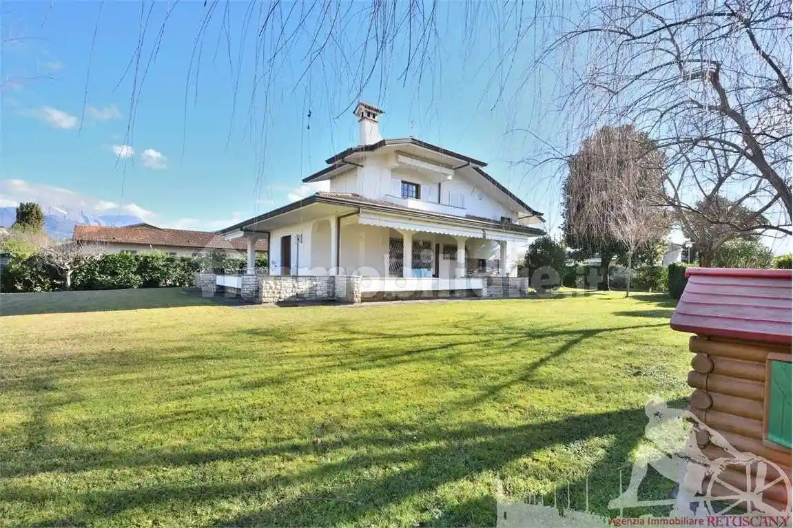 Villa in affitto a Forte dei Marmi