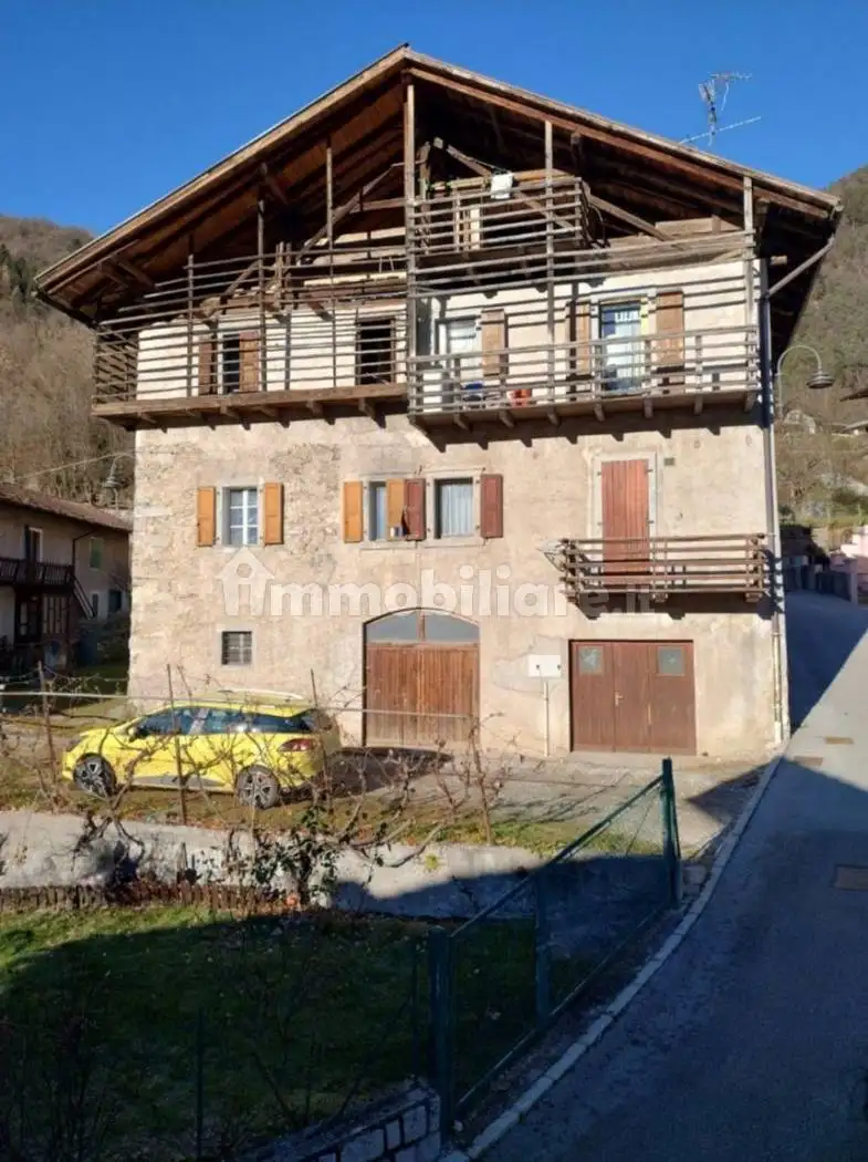 Appartamento in vendita a Tre Ville