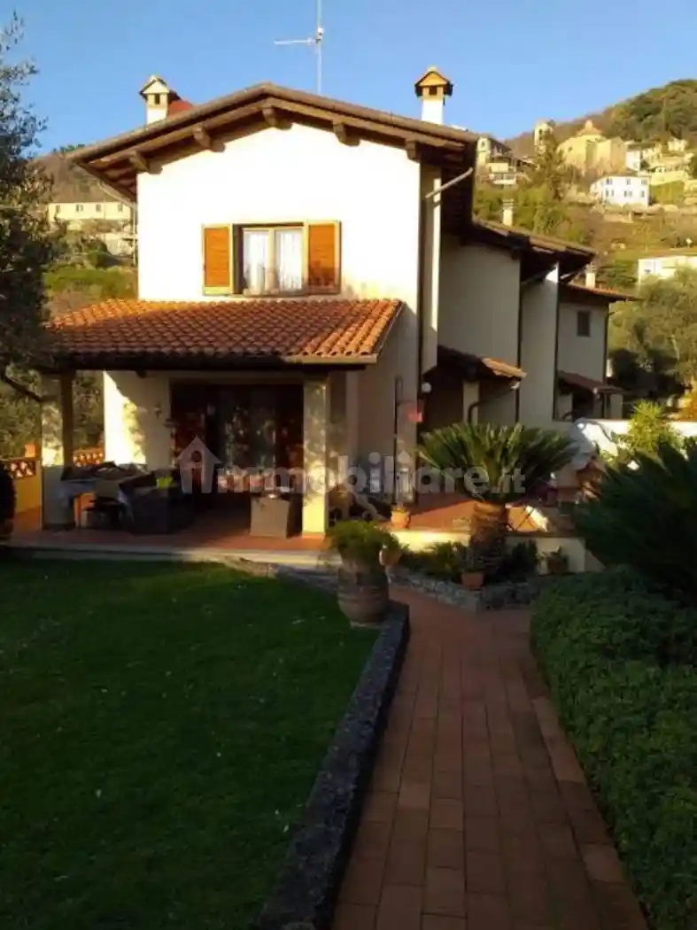 Villa in vendita a Pietrasanta