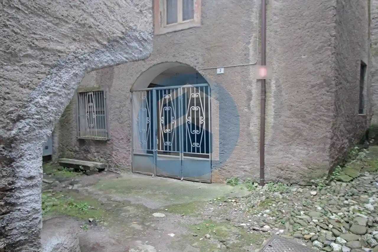 Casa indipendente in vendita a Angolo Terme