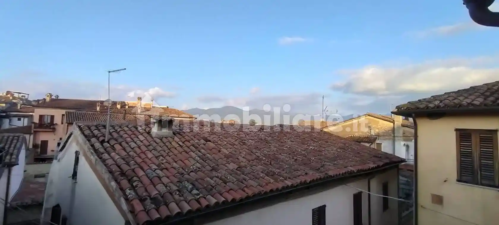 Casa indipendente in vendita a Fabriano