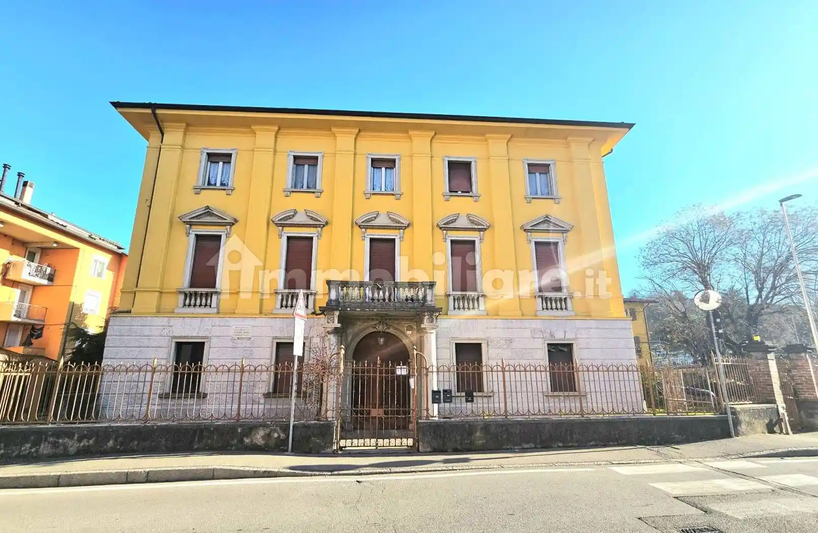 Appartamento in vendita a Villa d'Almè