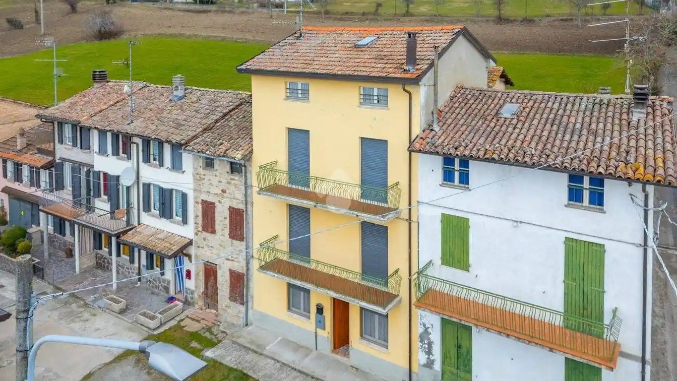 Casa indipendente in vendita a Langhirano
