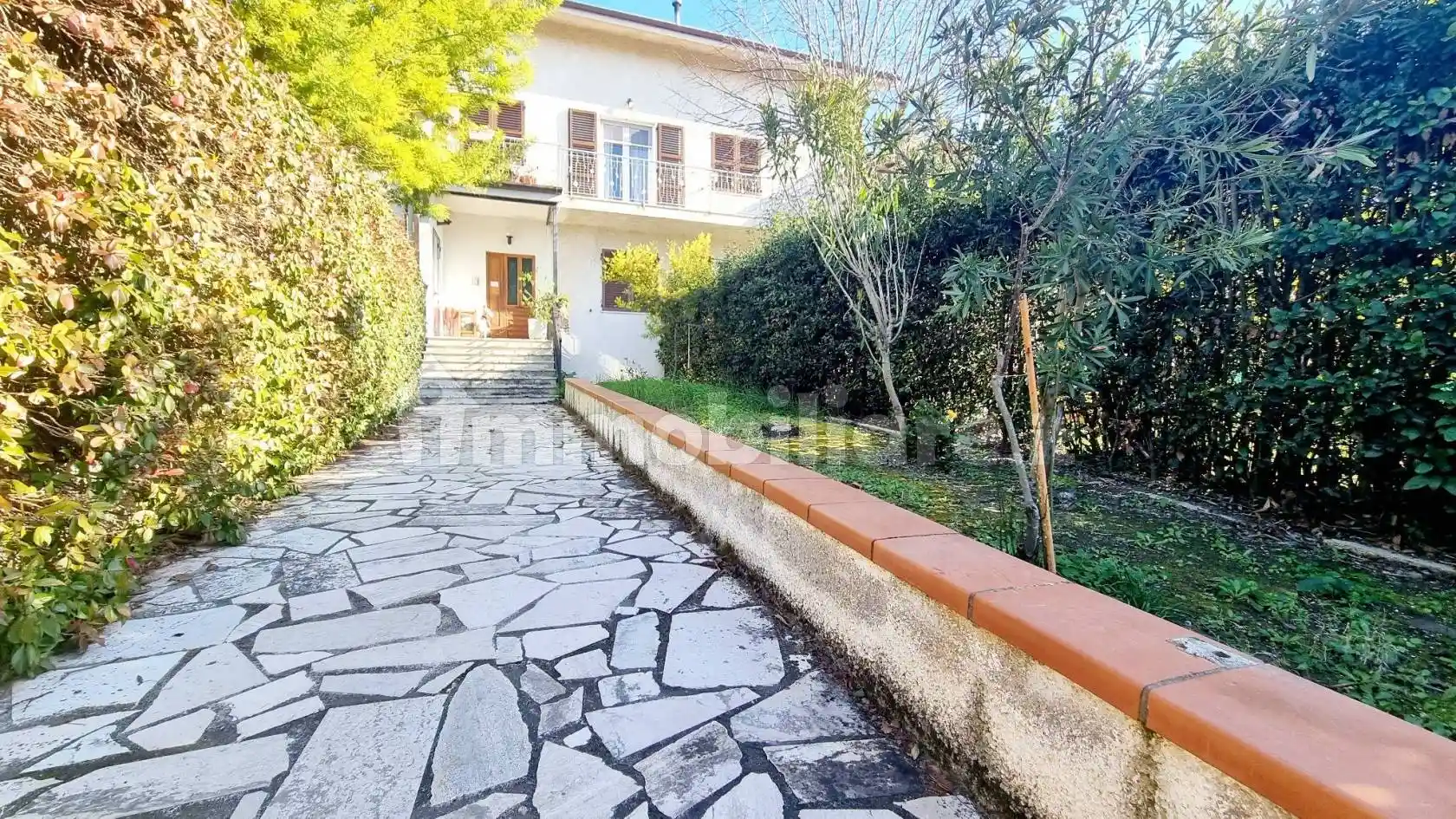 Villa in vendita a Camerano