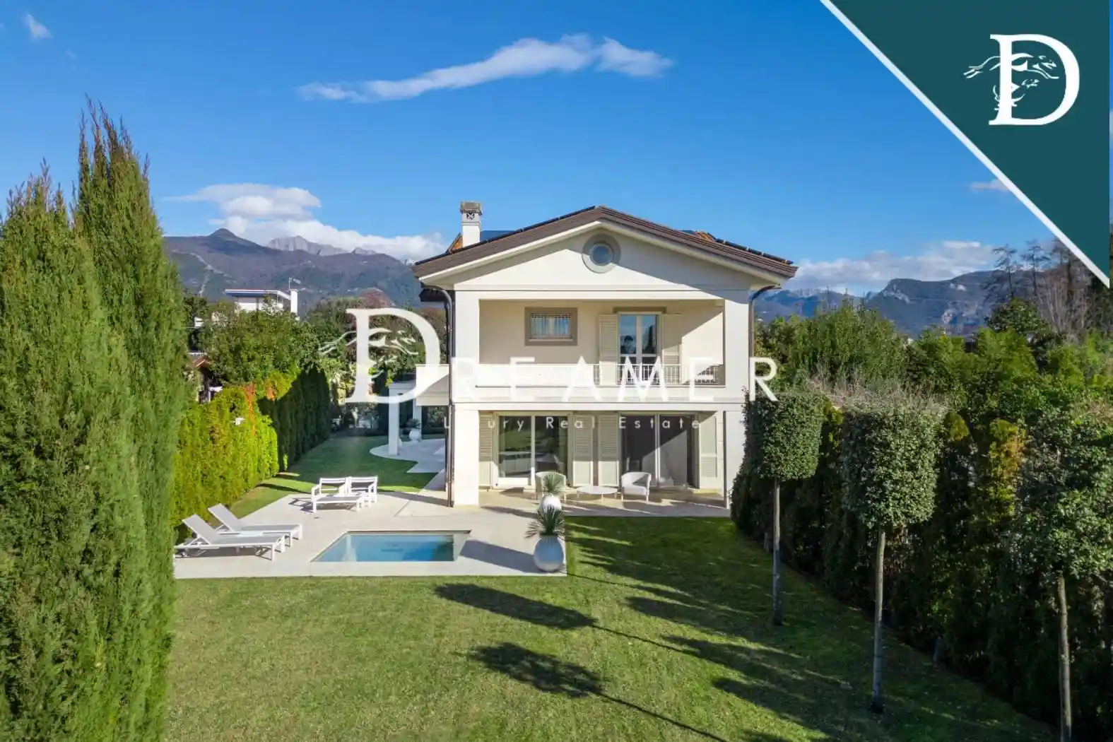 Villa in vendita a Forte dei Marmi