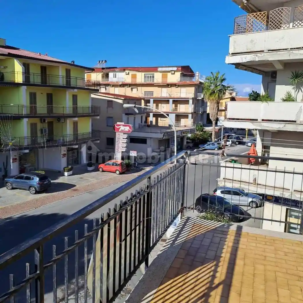 Trilocale buono stato, secondo piano, Centro, Amantea - foto 4