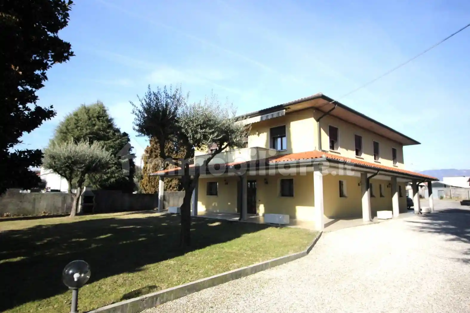 Villa in vendita a Rosà