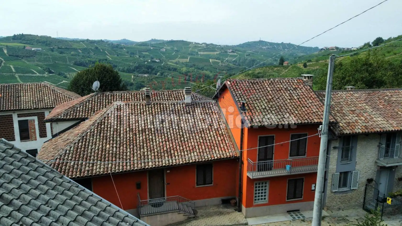 Rustico - Casale in vendita a Santo Stefano Belbo