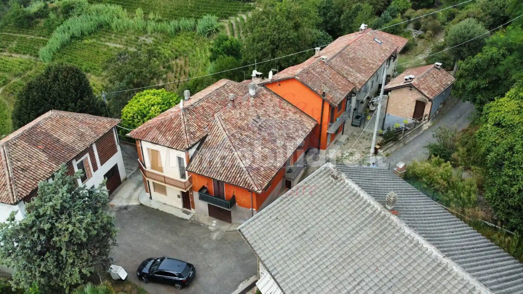 Cascina frazione Valdivilla, Valdivilla, Santo Stefano Belbo - foto 2