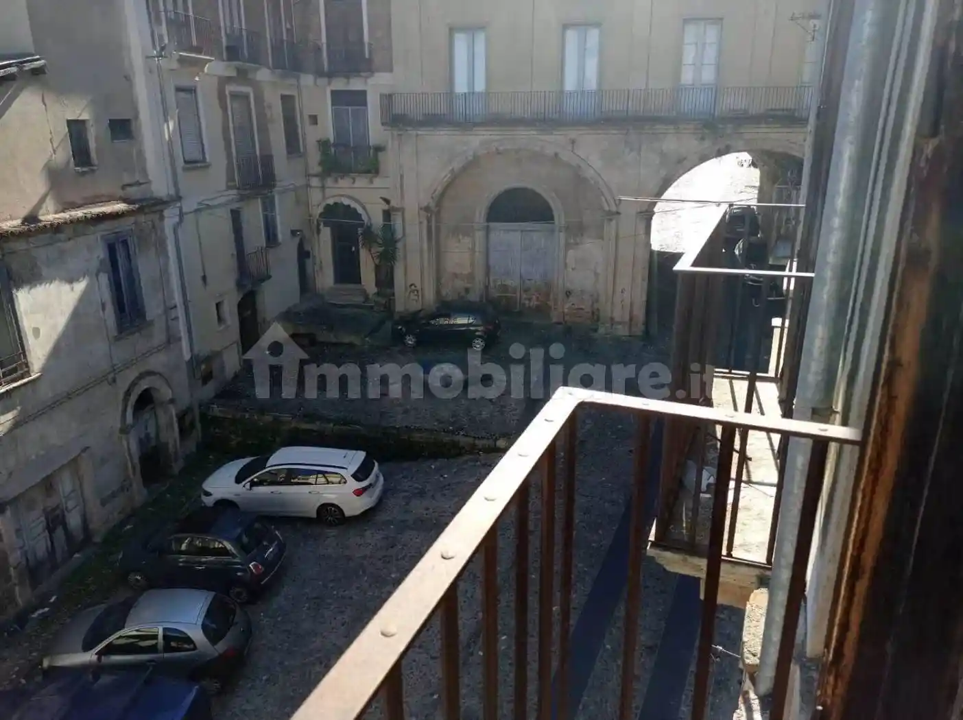 Appartamento da ristrutturare, primo piano, Centro Storico, Cosenza - foto 2