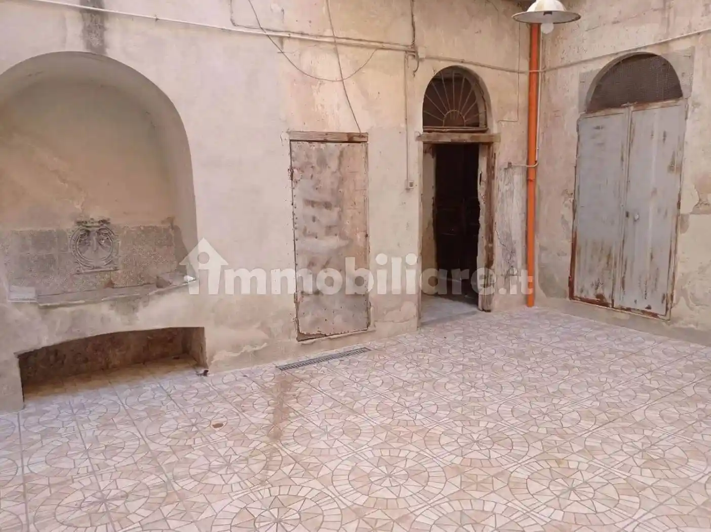 Appartamento da ristrutturare, primo piano, Centro Storico, Cosenza - foto 4