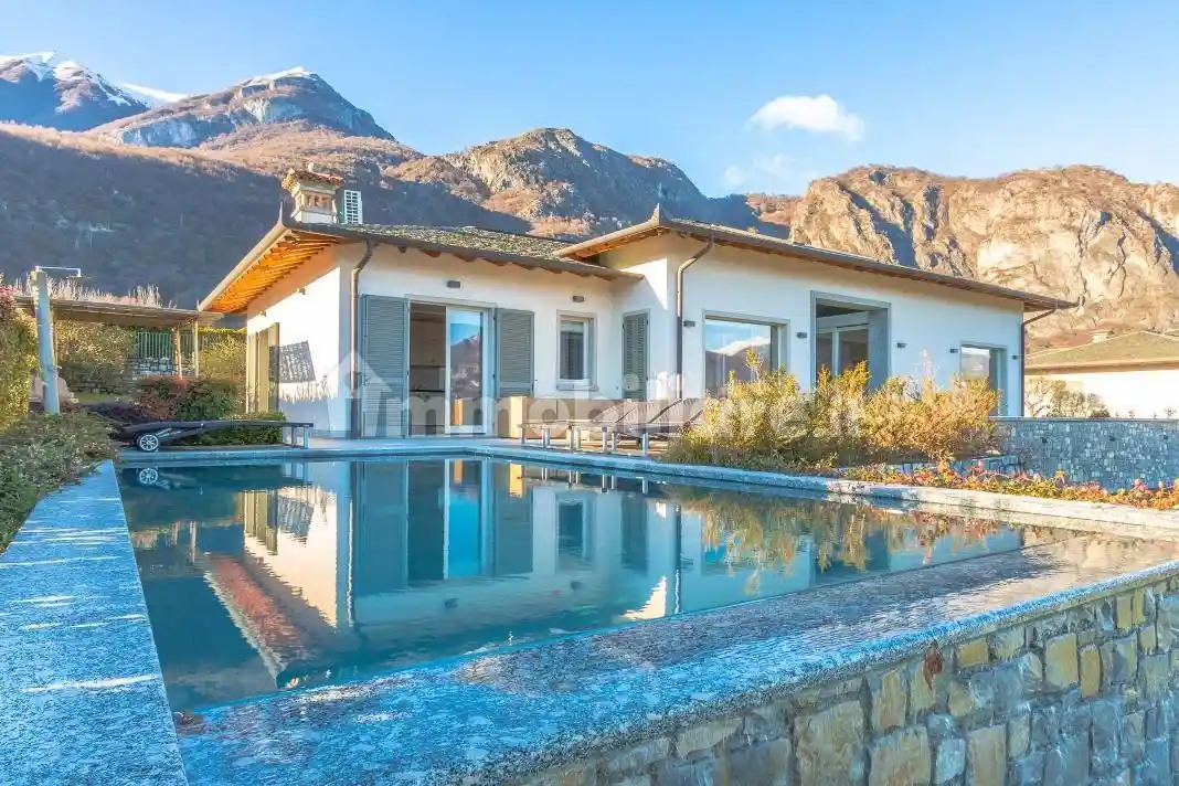 Villa in vendita a Griante