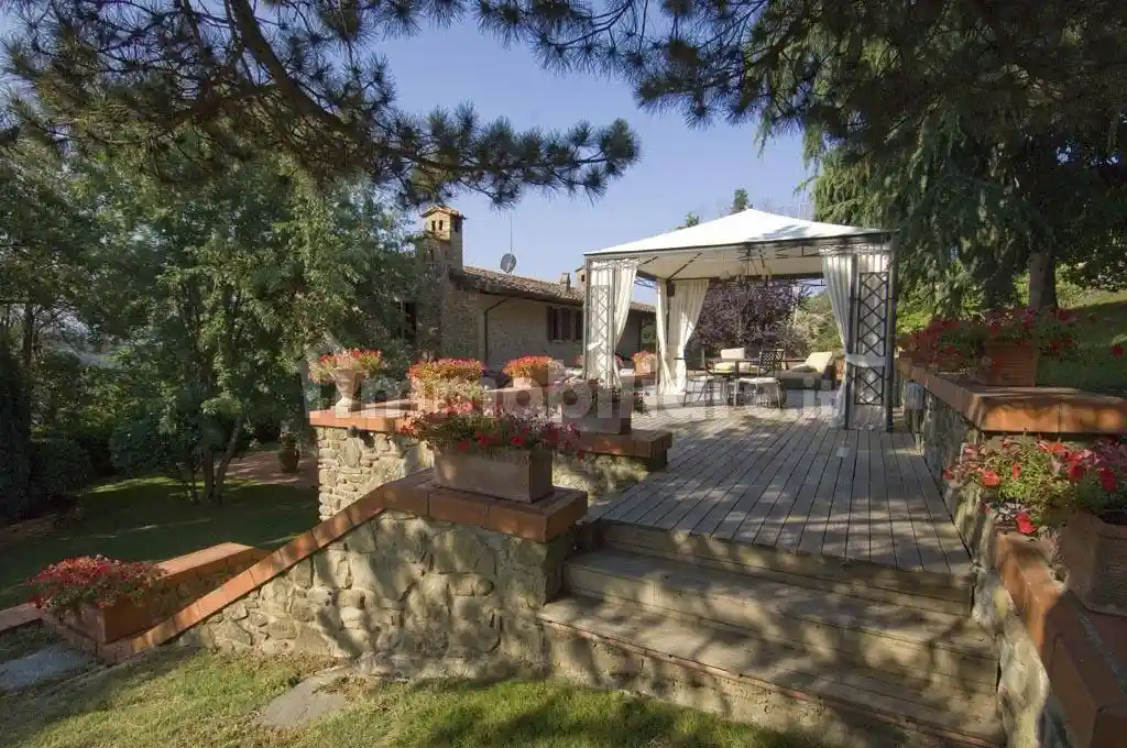 Villa unifamiliare, ottimo stato, 380 m², Via Fiorentina, Arezzo - foto 3