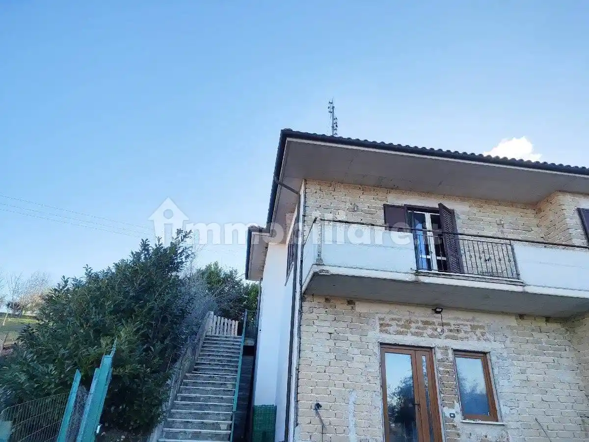Villa unifamiliare via Turanense, Rocca Sinibalda - foto 2