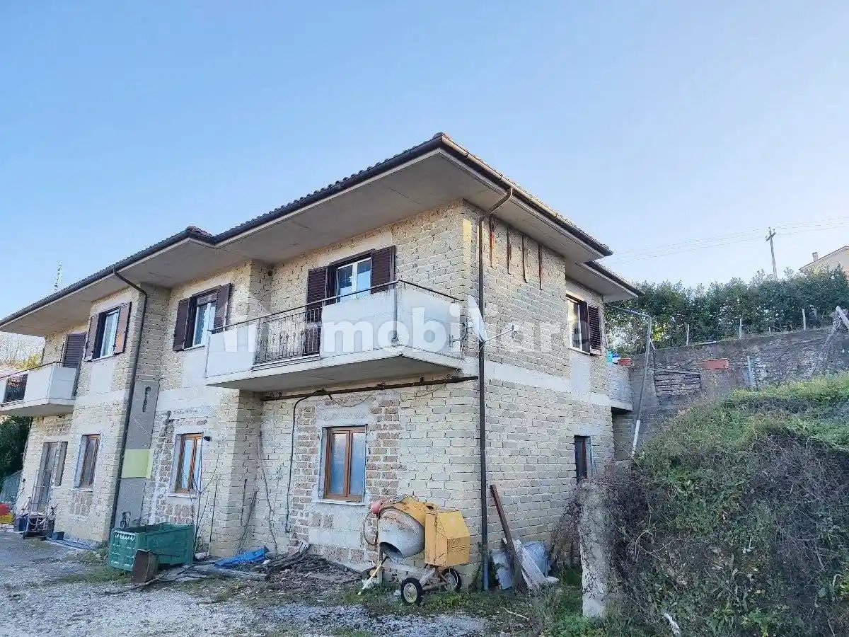 Villa unifamiliare via Turanense, Rocca Sinibalda - foto 4