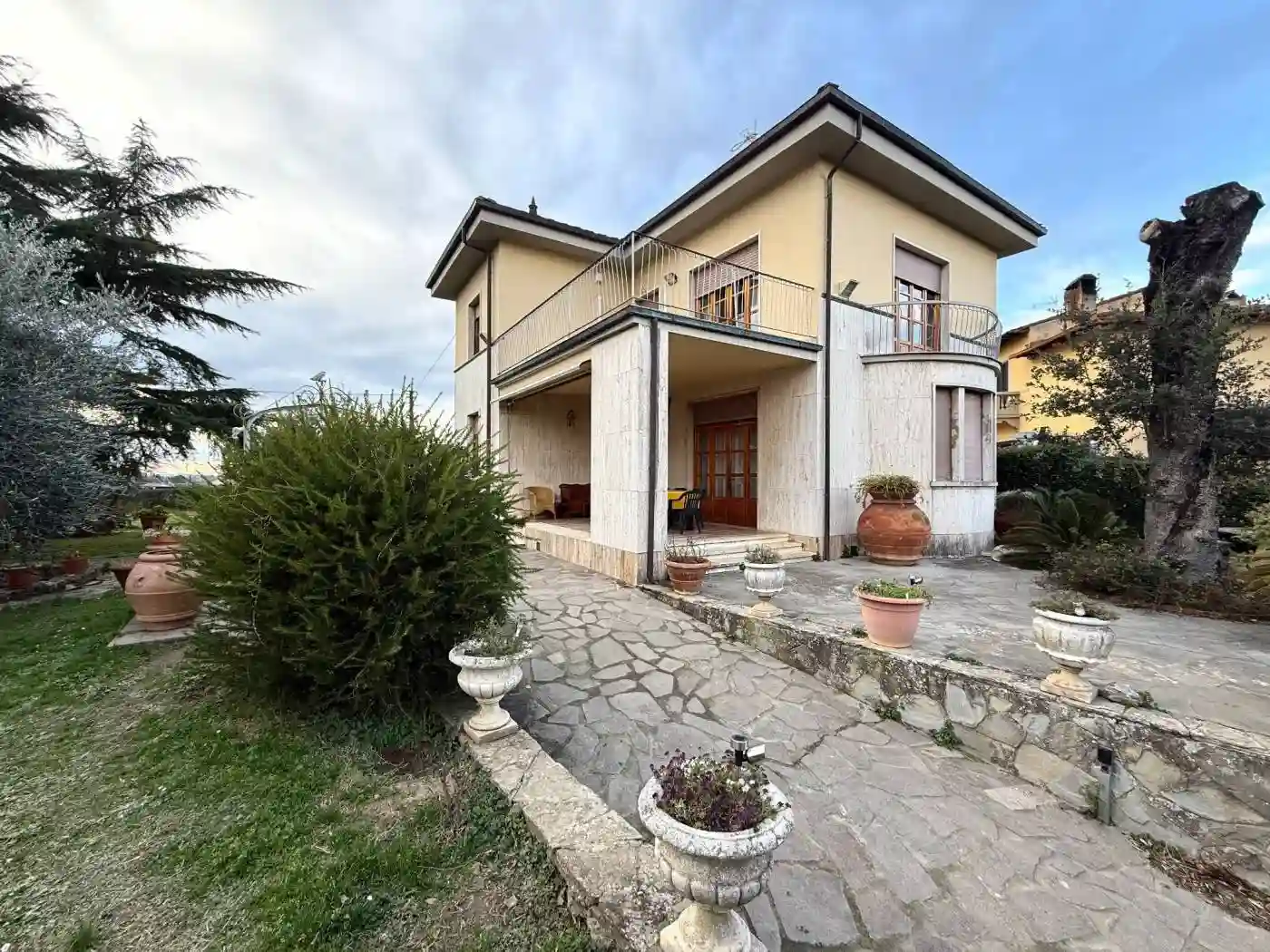 Villa - foto 2
