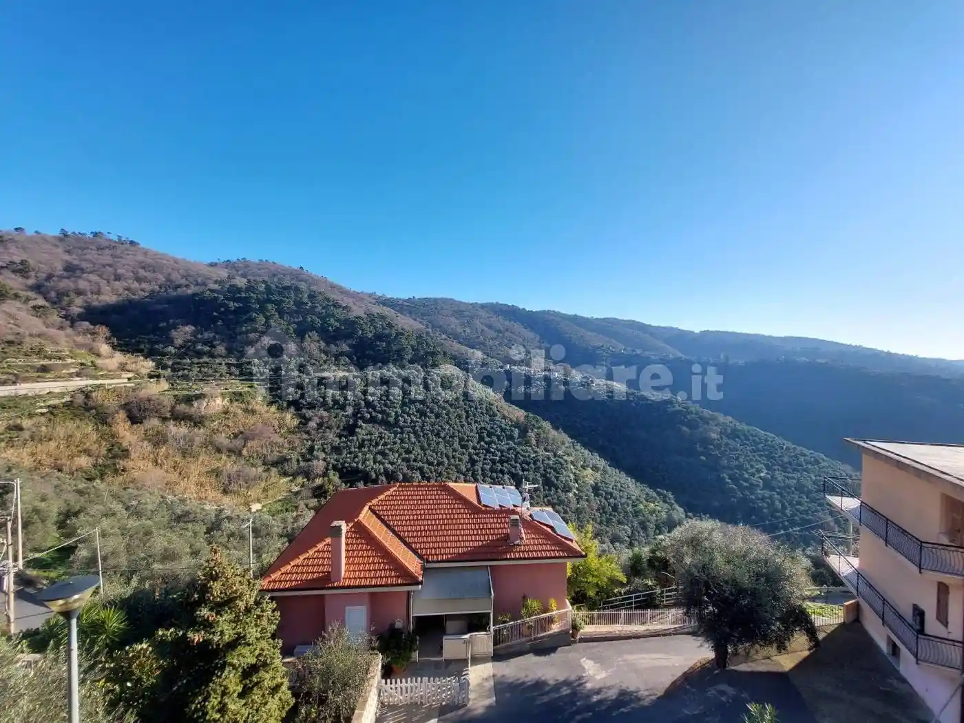 Trilocale via Coniugi Morchio, Centro, Villa Faraldi - foto 2