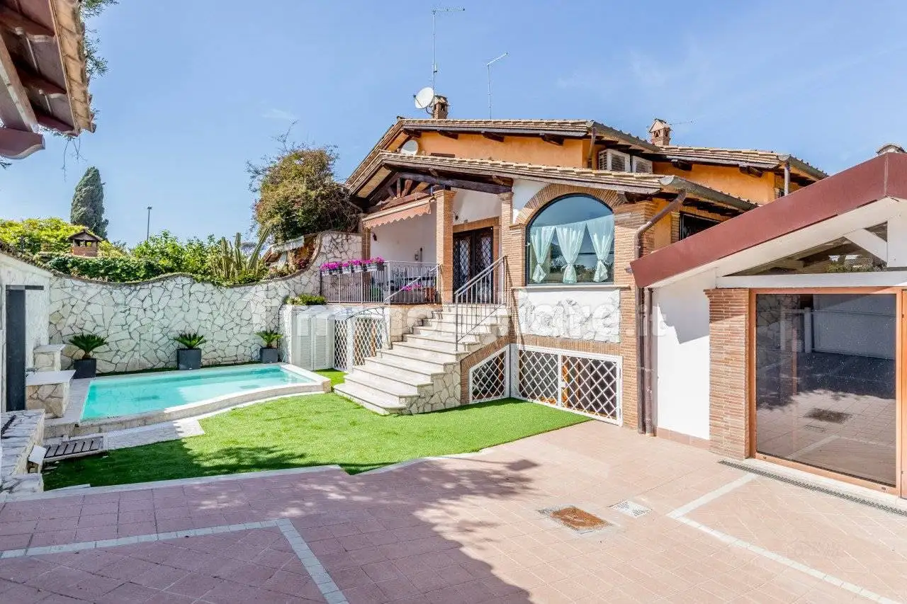 Villa unifamiliare in vendita a Roma