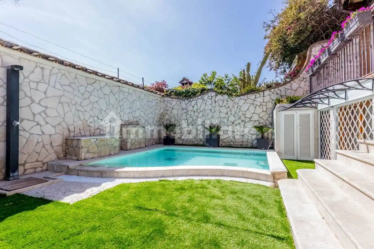 Villa unifamiliare via di val Floriana, Infernetto, Roma - foto 2