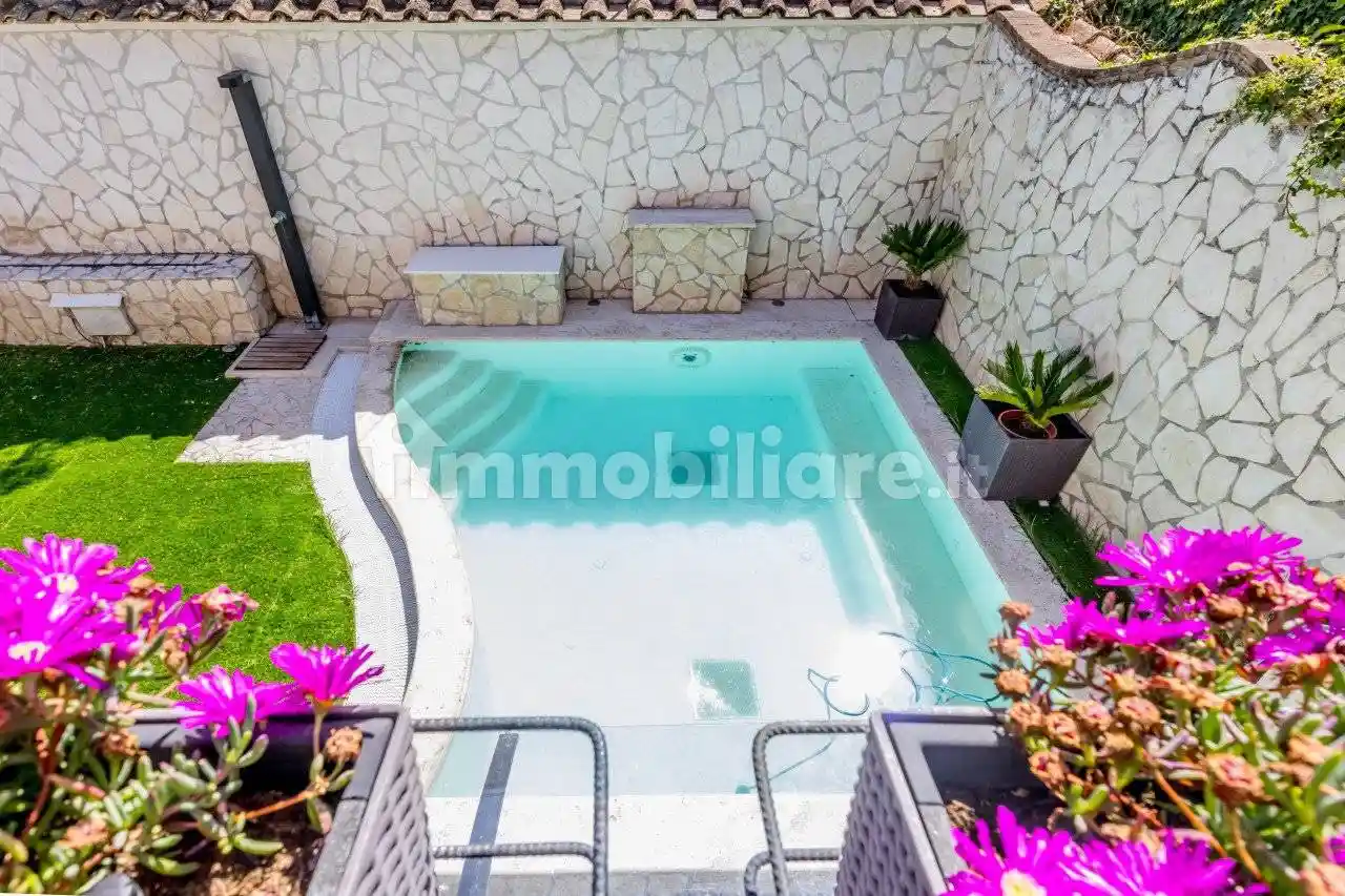 Villa unifamiliare via di val Floriana, Infernetto, Roma - foto 3