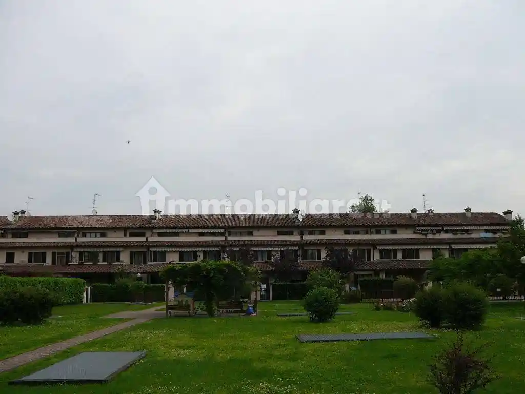 Appartamento in vendita a Torre d'Isola