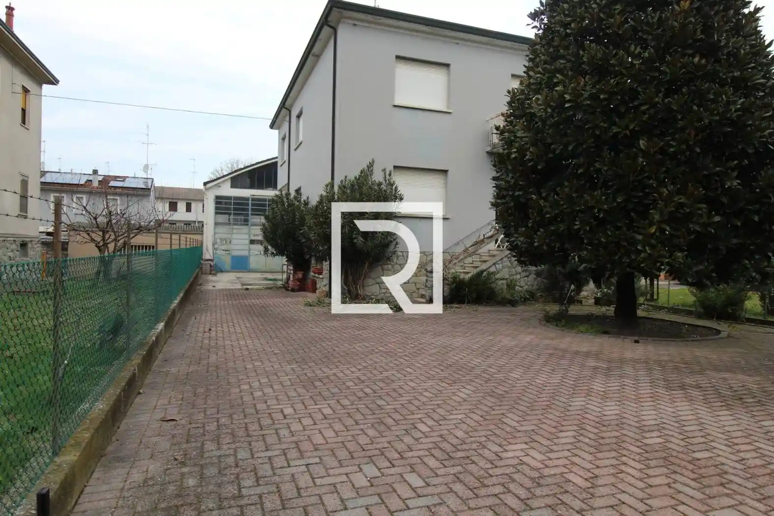 Villa in vendita a Russi