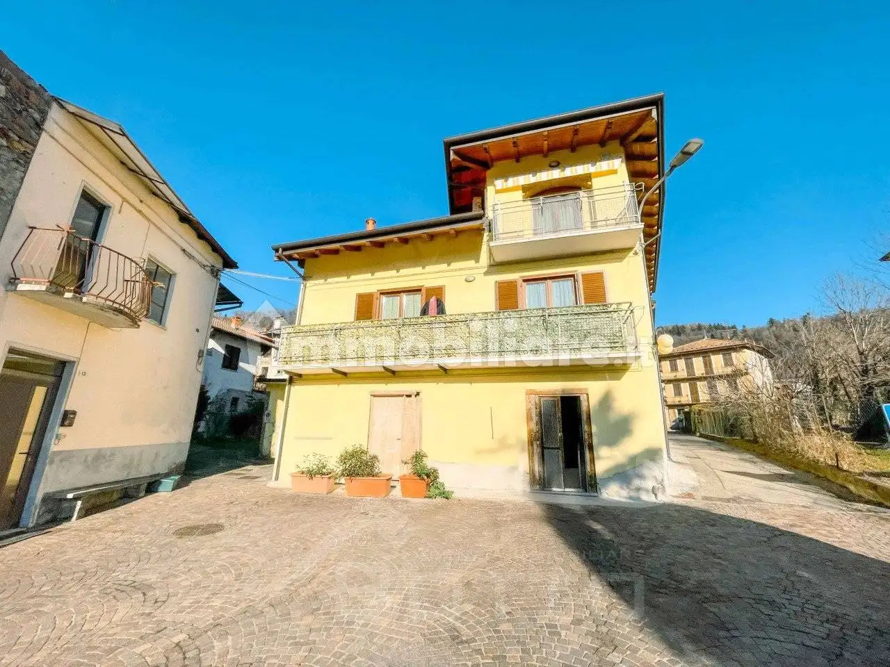 Appartamento in vendita a Armeno