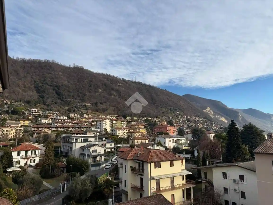 Appartamento in vendita a Sarnico