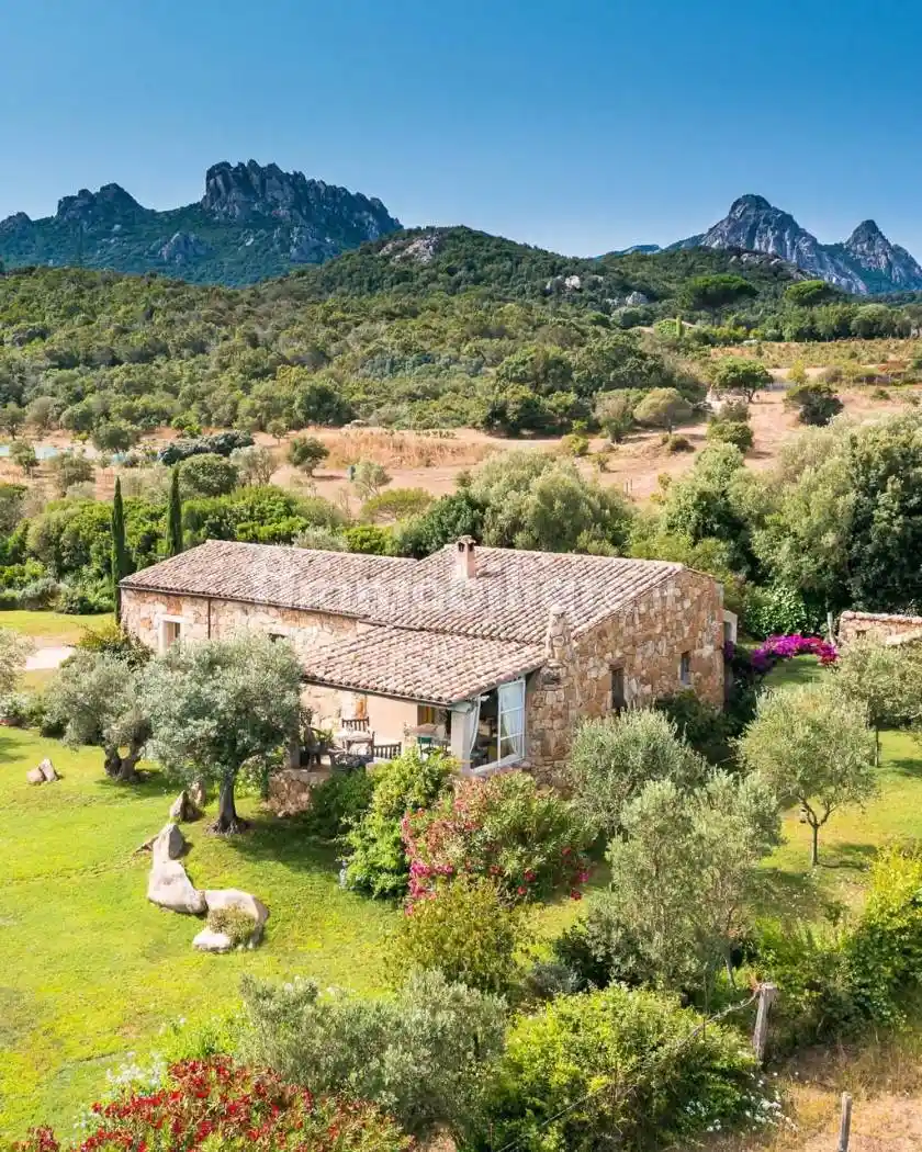 Villa unifamiliare via Zara 10/10, San Pantaleo, Olbia - foto 3