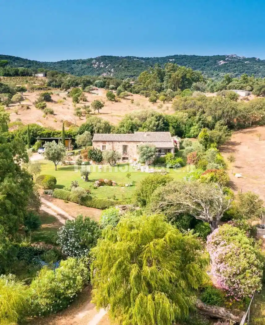 Villa unifamiliare via Zara 10/10, San Pantaleo, Olbia - foto 4