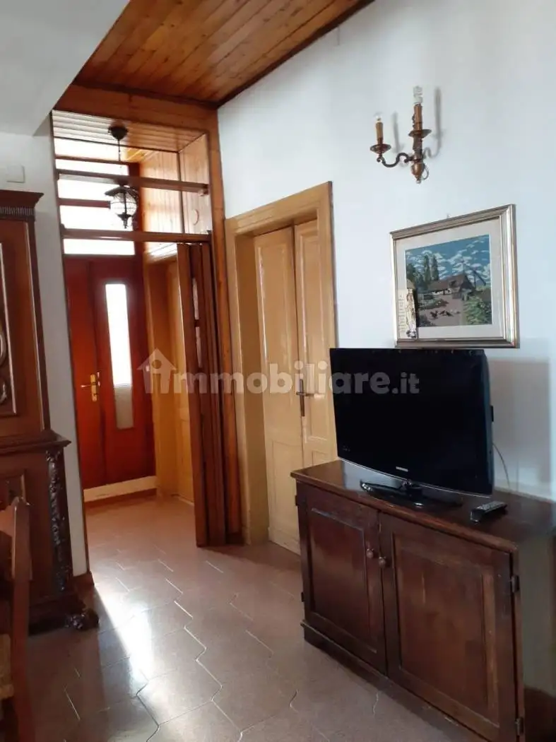 Appartamento in affitto a Licciana Nardi