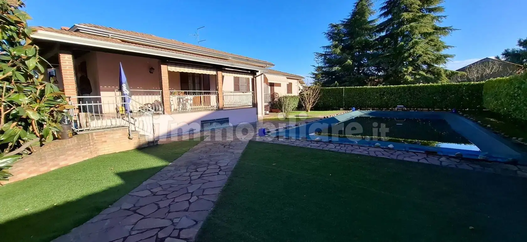 Villa in vendita a Piacenza