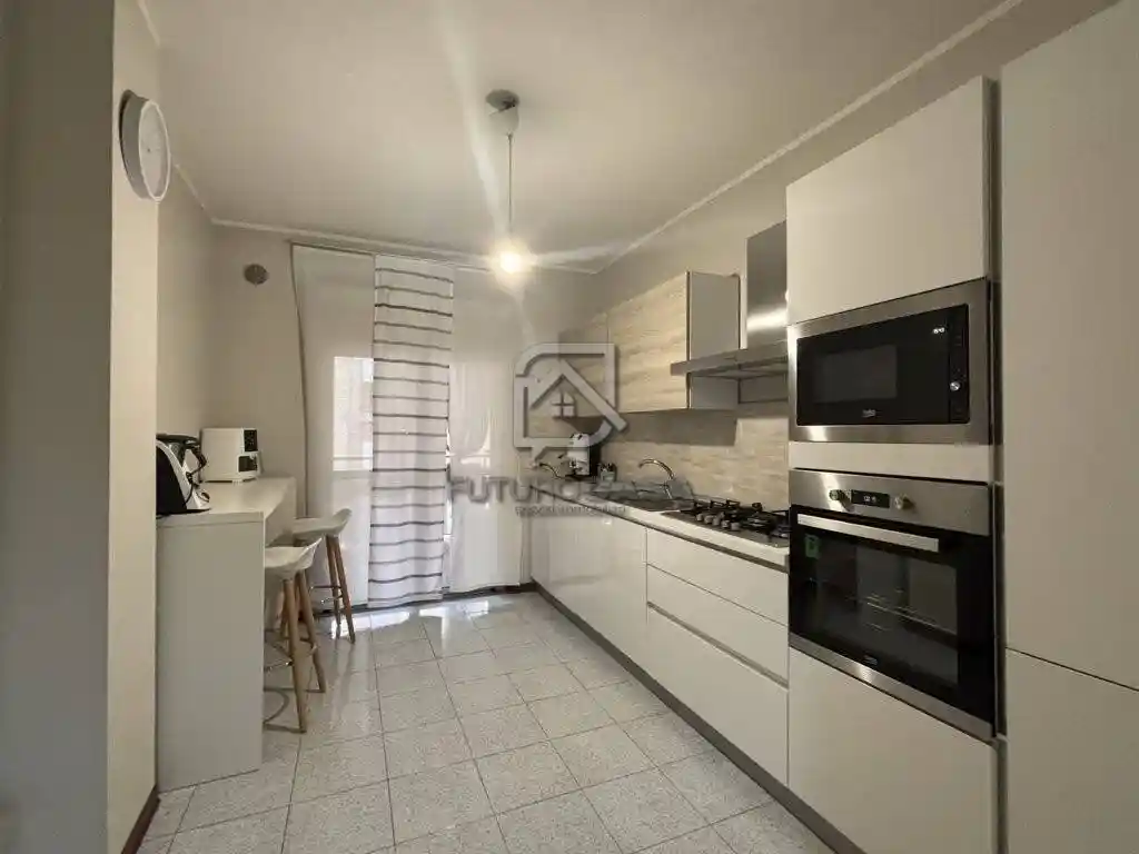 Quadrilocale via del Giglio, Apice - foto 2