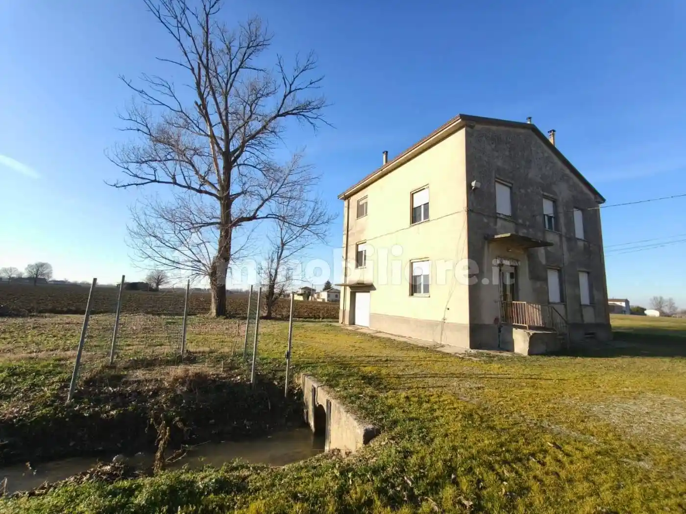 Rustico - Casale in vendita a Carpaneto Piacentino