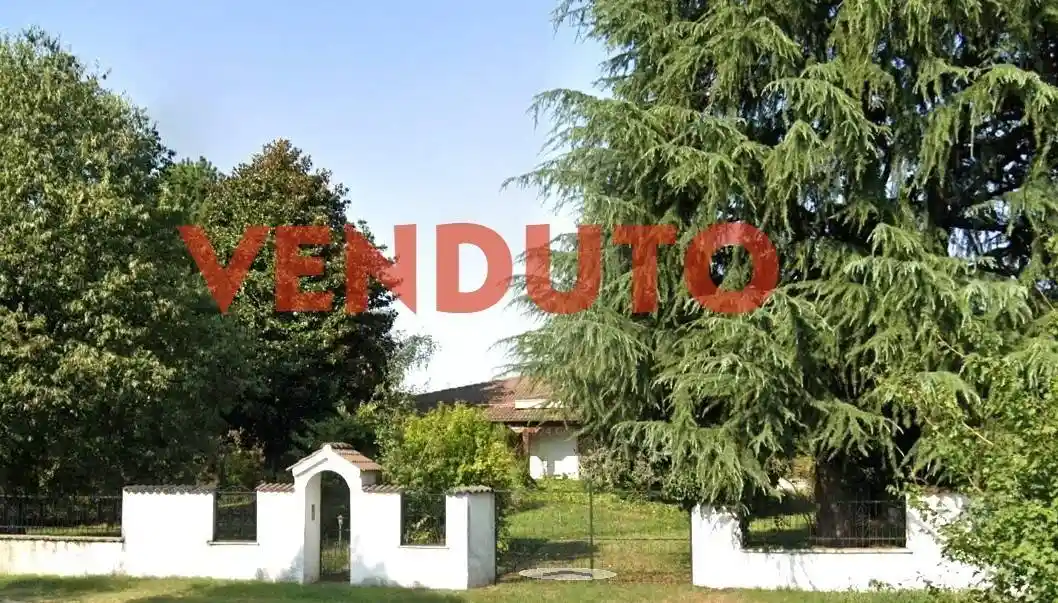 Villa in vendita a Ossona