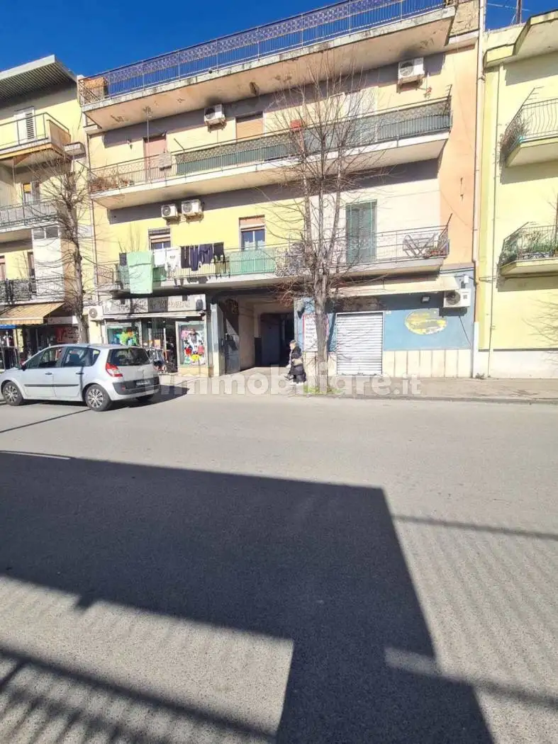 Palazzo - Edificio in vendita a Afragola