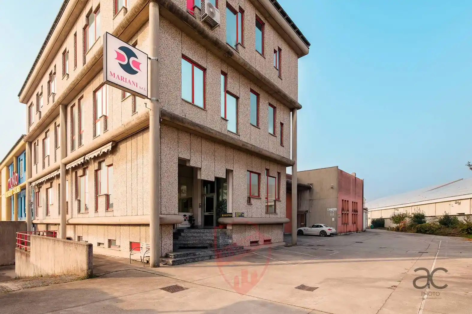 Palazzo - Edificio in vendita a Cologno Monzese