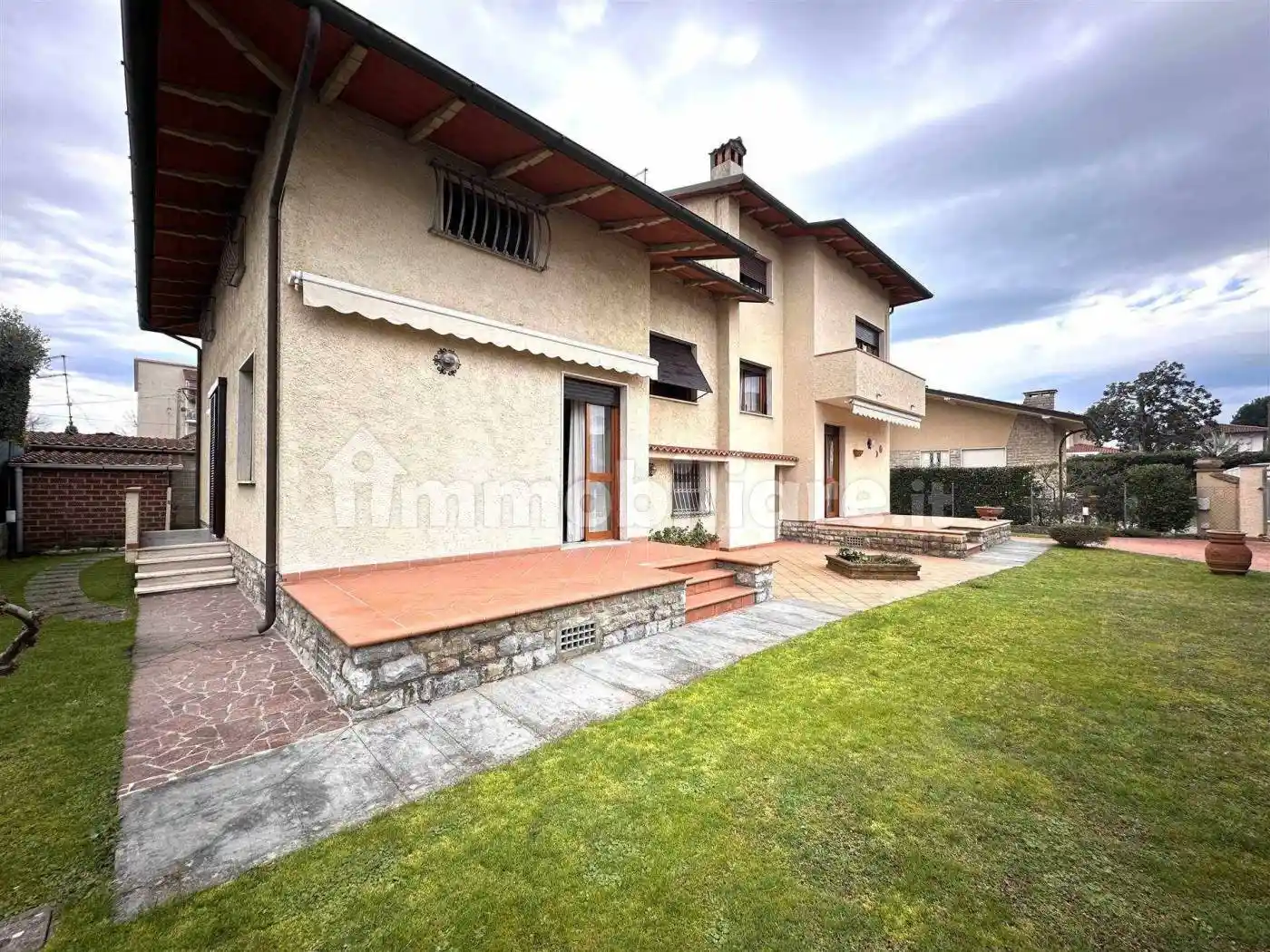 Villa in vendita a Pietrasanta