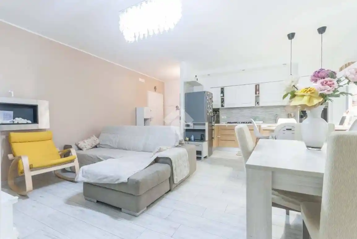 Trilocale via F. Marcacci 12, Roseto degli Abruzzi - foto 4