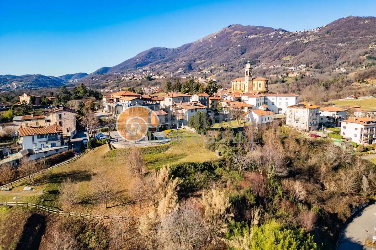 Villa in vendita a Almenno San Bartolomeo