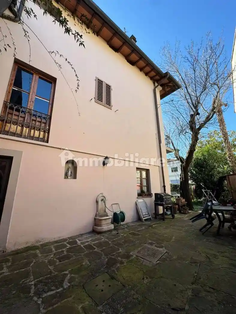 Casa indipendente in vendita a Rufina