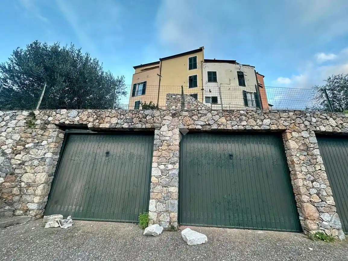 Appartamento in vendita a Calice Ligure
