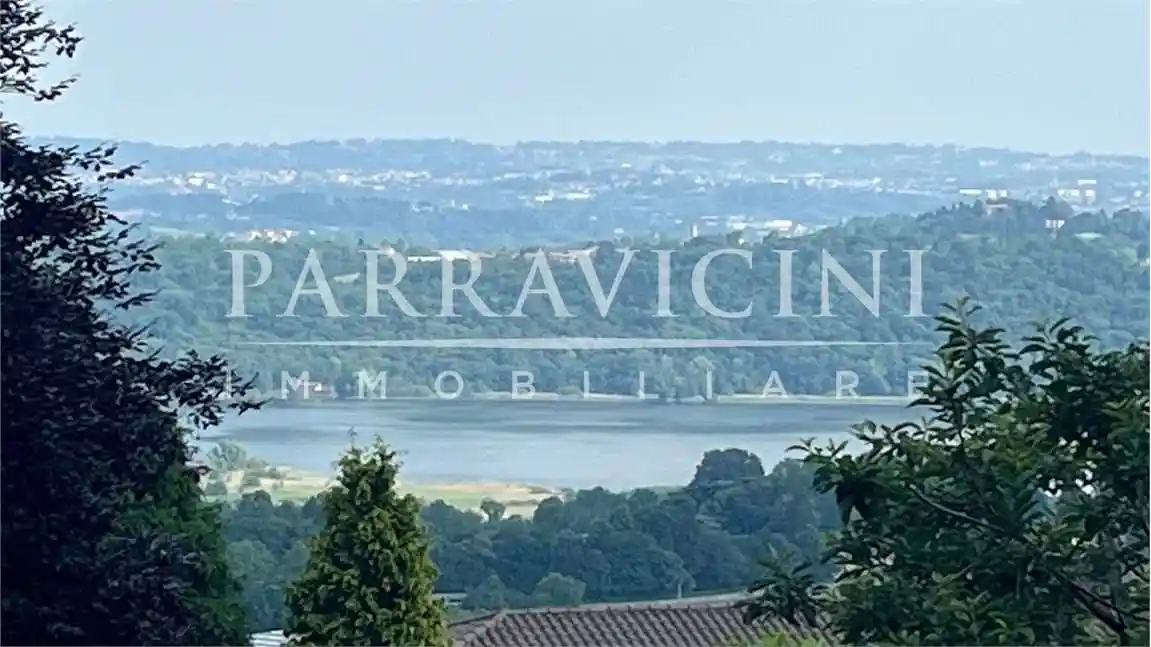 Appartamento in vendita a Albavilla