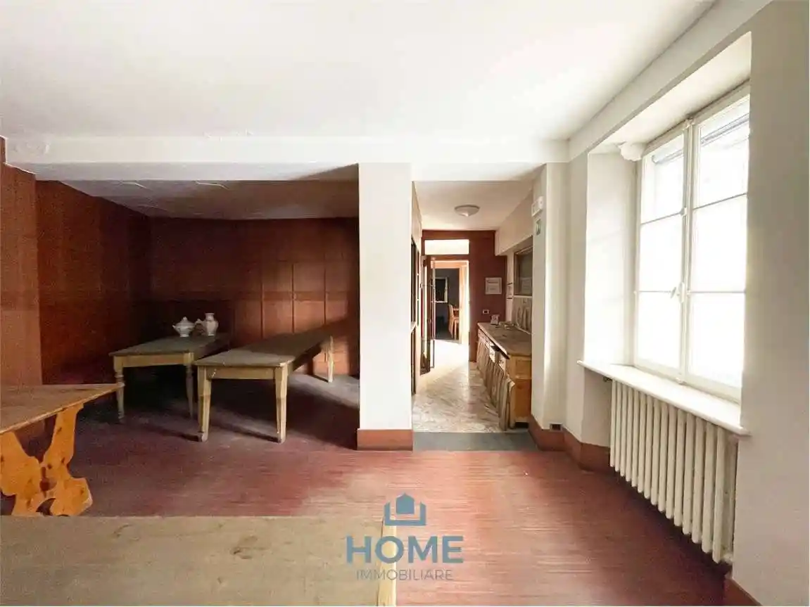 Palazzo - Edificio in vendita a Chiavenna